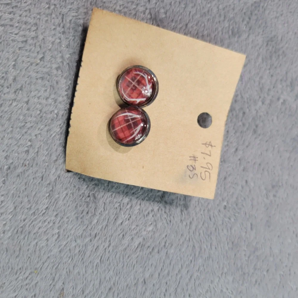 Earrings Womens OS Red‎ Plaid Cabochon Stud Tartan Holiday Cabin Core Buffalo